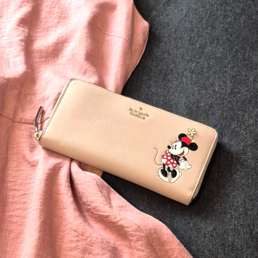 Kate Spade ♠️ Minnie Mouse Wallet